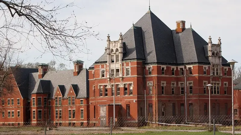 Norwich Hospital District - Admin Building (5804251174)
