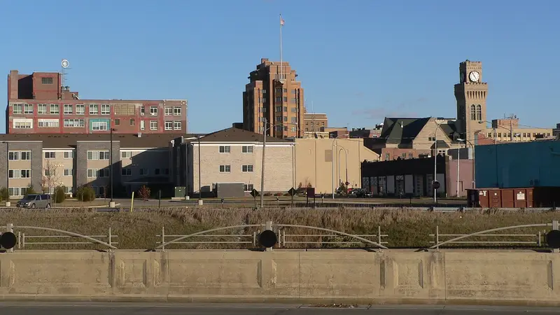 Woodbury County Courthouse setting from WNW 1